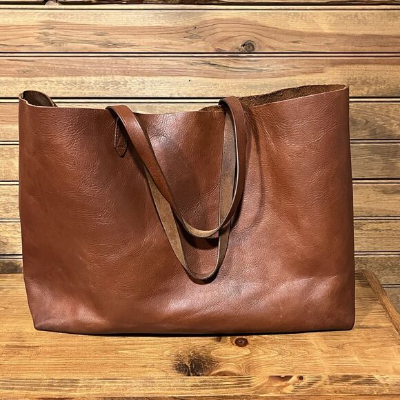 Madewell Handbags - Madewell 100% Leather Tote Transport Double Handles Interior Pouch 17” Wide